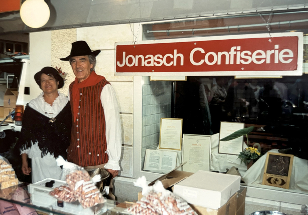 Franz und Oliva Jonasch, Laufen (1995)